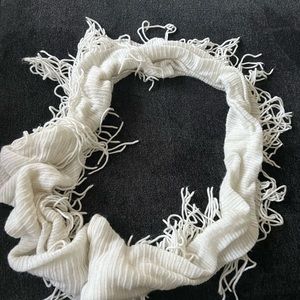 White Infiniti fringe scarf